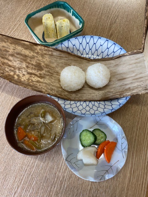 RAY和おむすび　（本部）